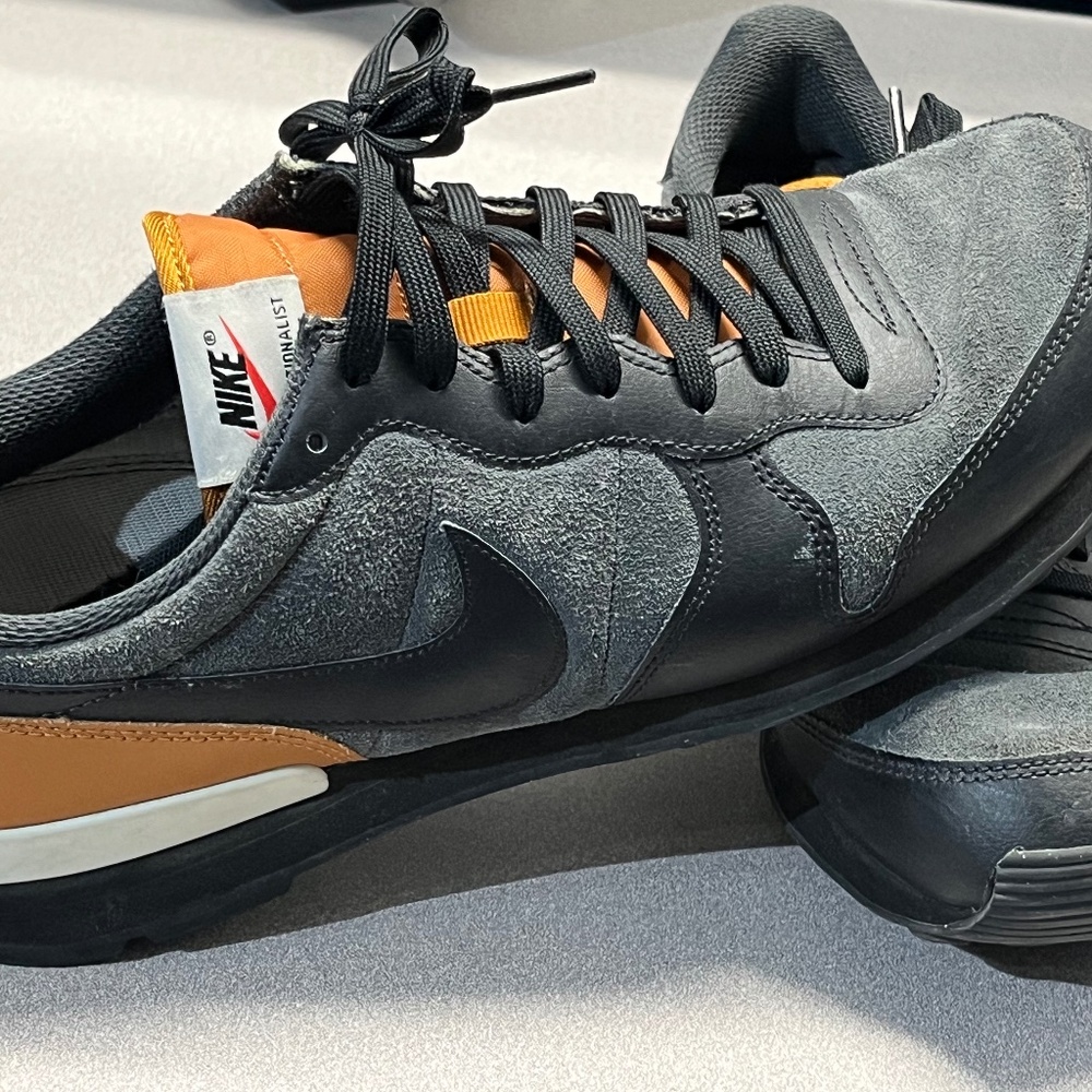 Custom made leather Nike Internationalist running shoes 11.5